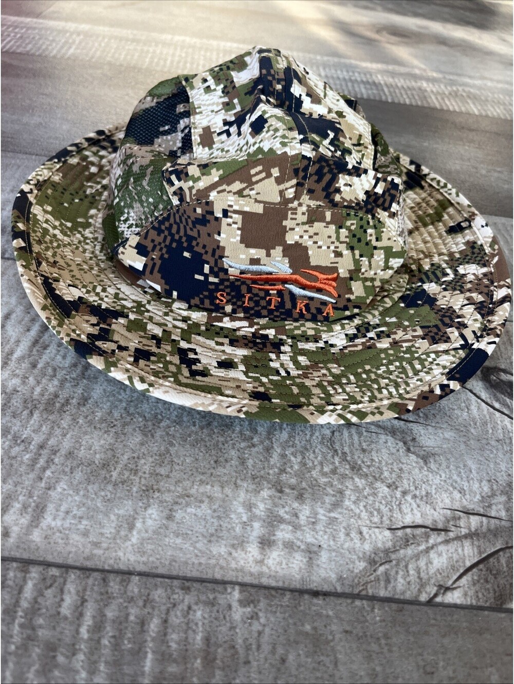 New SITKA Gear Sun Hat Optifade Subalpine Small/Medium Camo Bucket Cap NWT $60